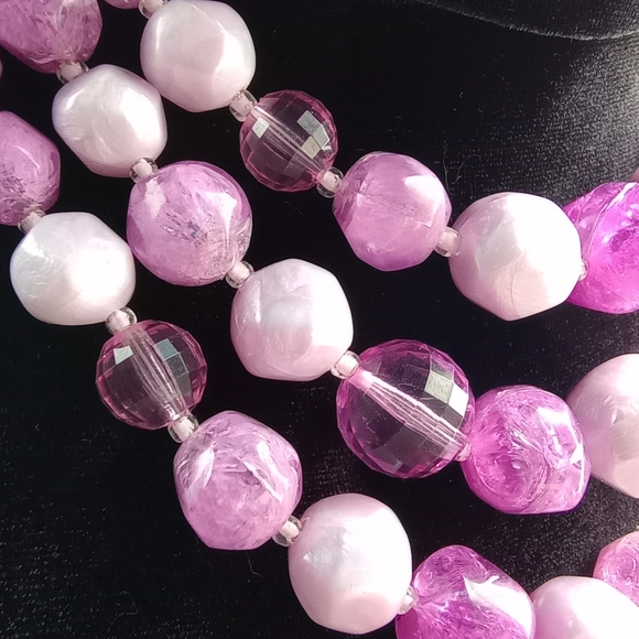 Vintage Purple Triple Strand Mixed Bead Collar Necklace, Acrylic - Picture 7 of 9